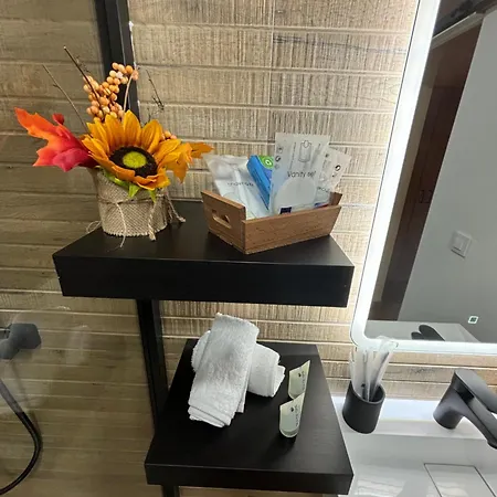 2 Port Apartment